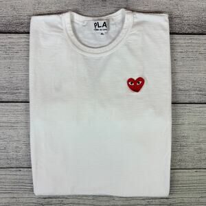 PLAY Comme Des Garcons Heart Logo T-shirt
